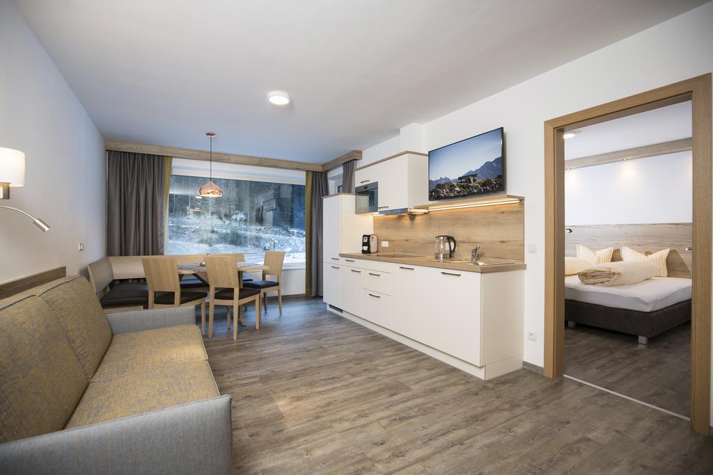 Alps Tux Apartamento Exterior foto